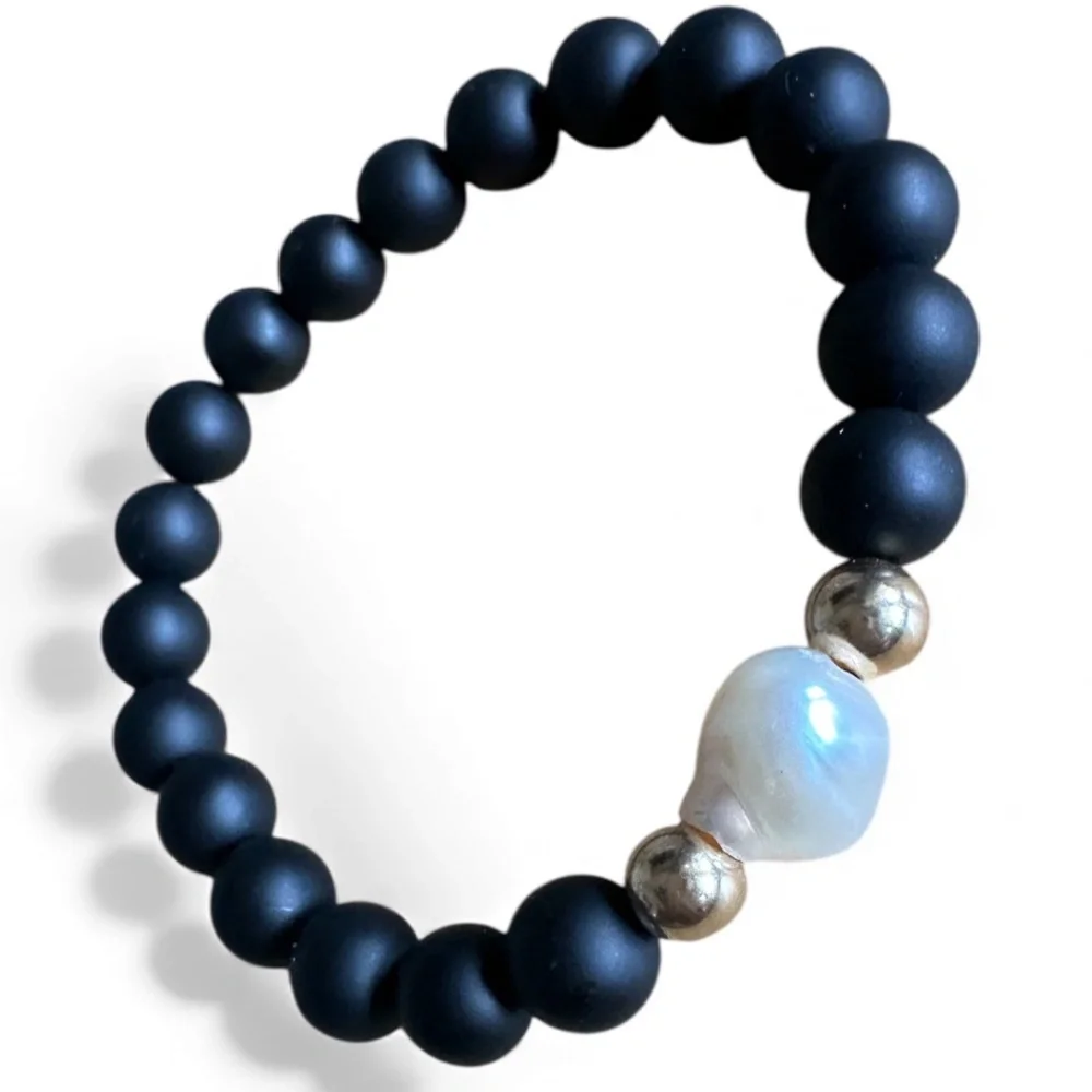 Matte Onyx Beaded Bracelet Black Gold Natural Pearl Stretch 6” Luxe Minimal
